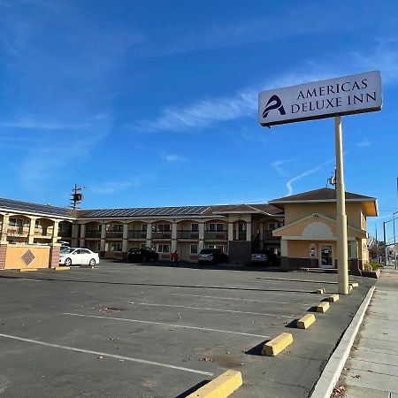 Americas Deluxe Inn- メアリーズビル エクステリア 写真