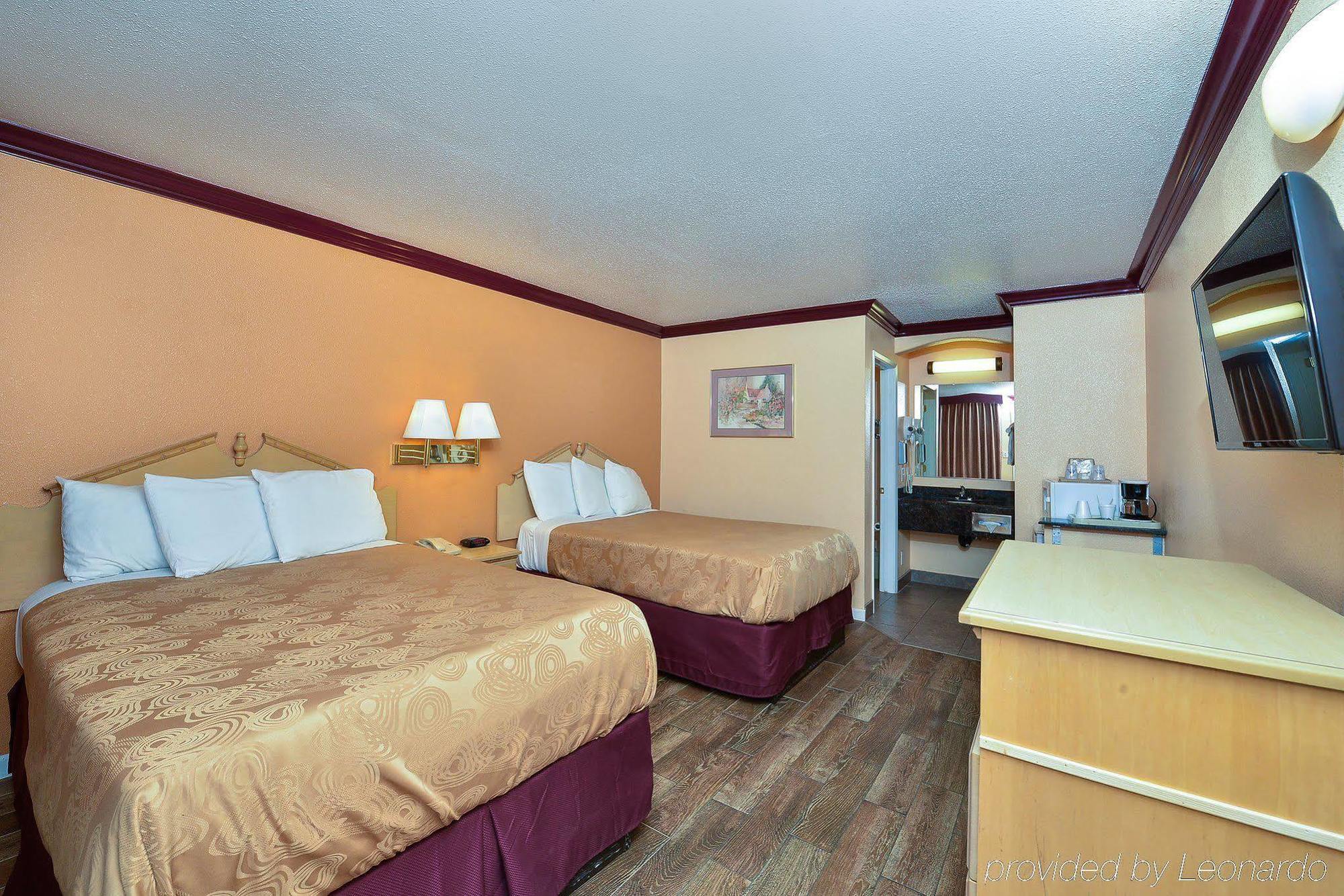 Americas Deluxe Inn- メアリーズビル エクステリア 写真