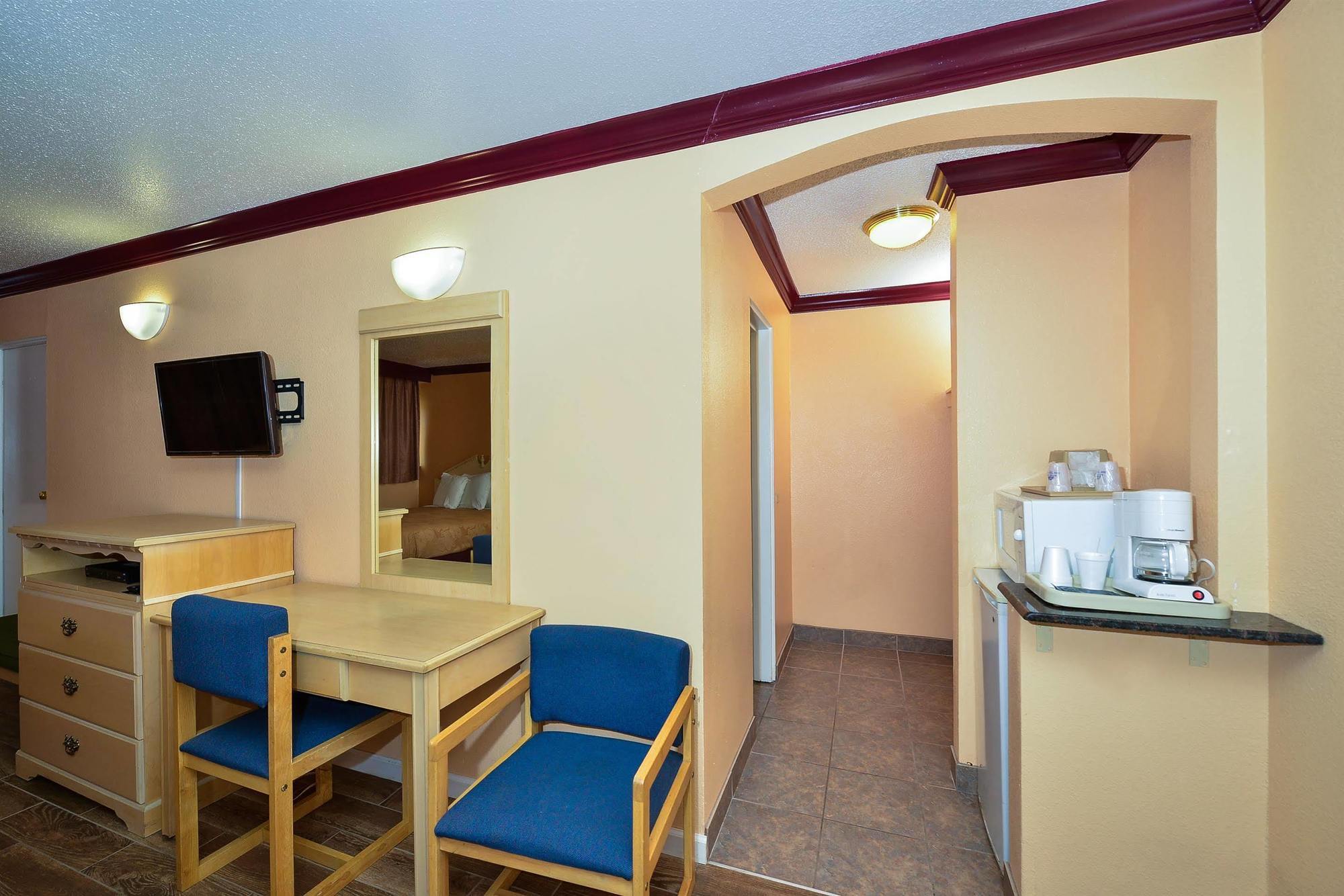 Americas Deluxe Inn- メアリーズビル エクステリア 写真