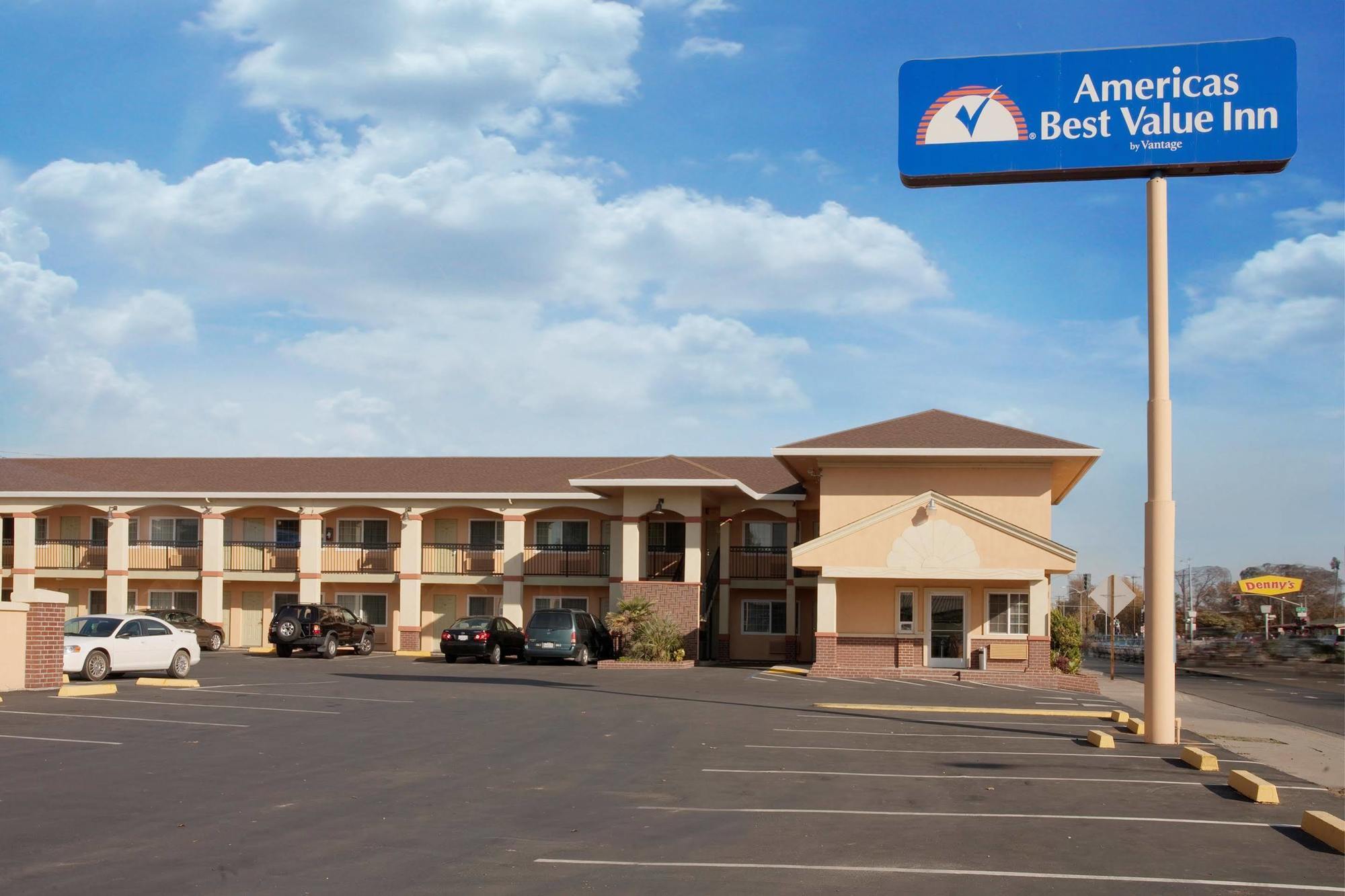 Americas Deluxe Inn- メアリーズビル エクステリア 写真